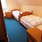 Apartament 6, Waldesruh *