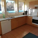 Apartament 6, Waldesruh